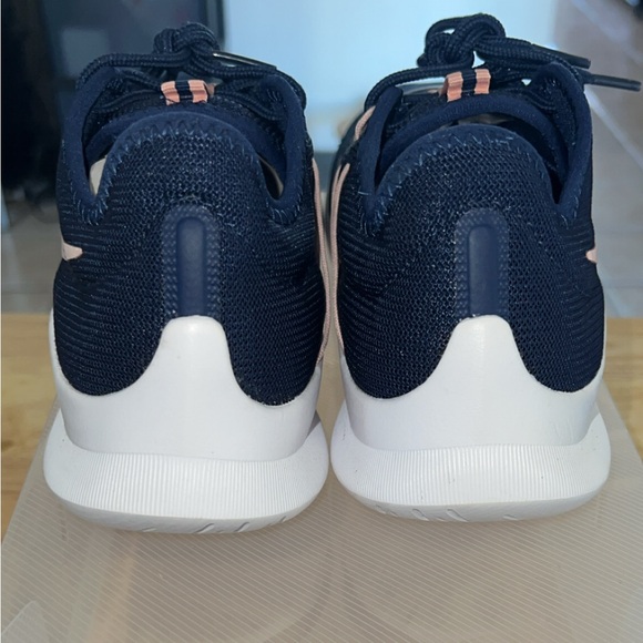 New without tags- Nike Viale Tech Racer
Blue/Pink - Picture 8 of 13